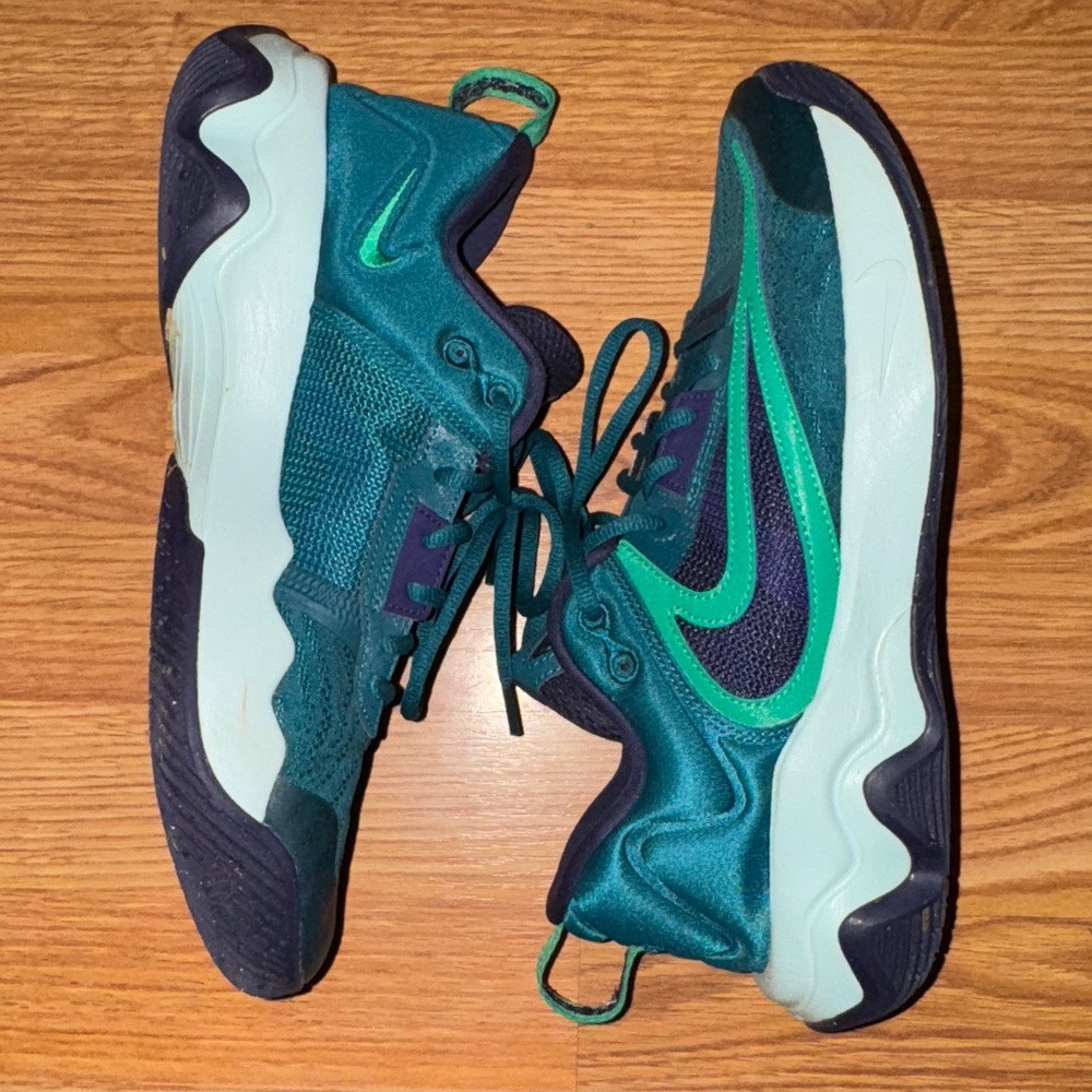 Nike Blue and Teal Sneakers